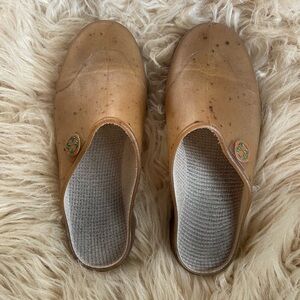 Plasticana Tan Mules